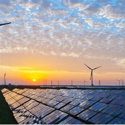 太陽光発電で涼しく: EDOBO が提供するアフリカ向けの信頼性の高い空調ソリューション