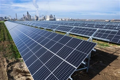 オーストリアの再生可能エネルギー法案は、太陽税の引き上げをめぐる論争を引き起こす