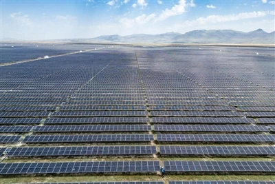中国建設第五局、ウズベキスタンの500MWジザク太陽光発電プロジェクトを完了